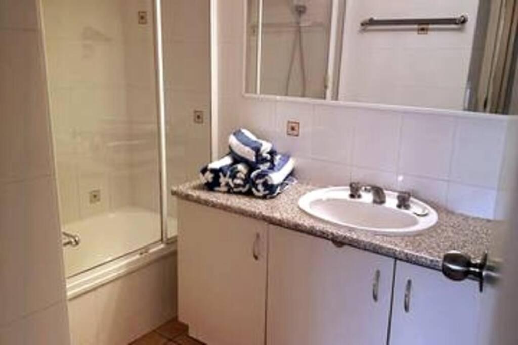 2 Bedroom Ocean View - Alexandria Apartments -Alexandra Headland Maroochydore Eksteriør billede